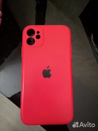 Чехлы на телефон iPhone 11