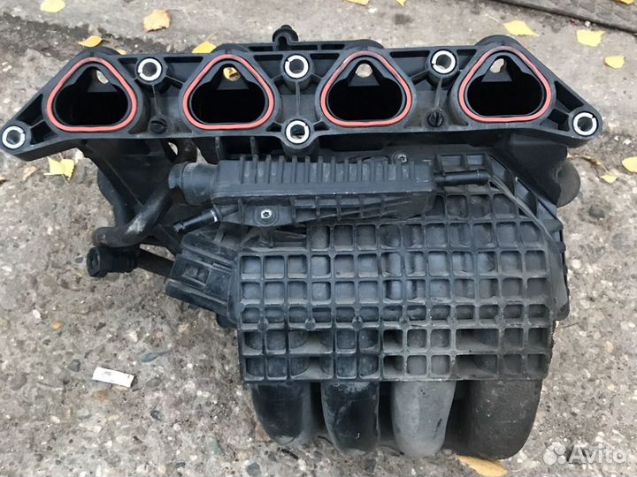 Впускной коллектор 1.6 шкода