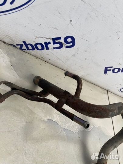 Патрубок системы охлаждения Nissan Navara D40 2.5