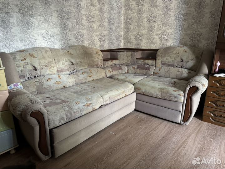 Угловой диван