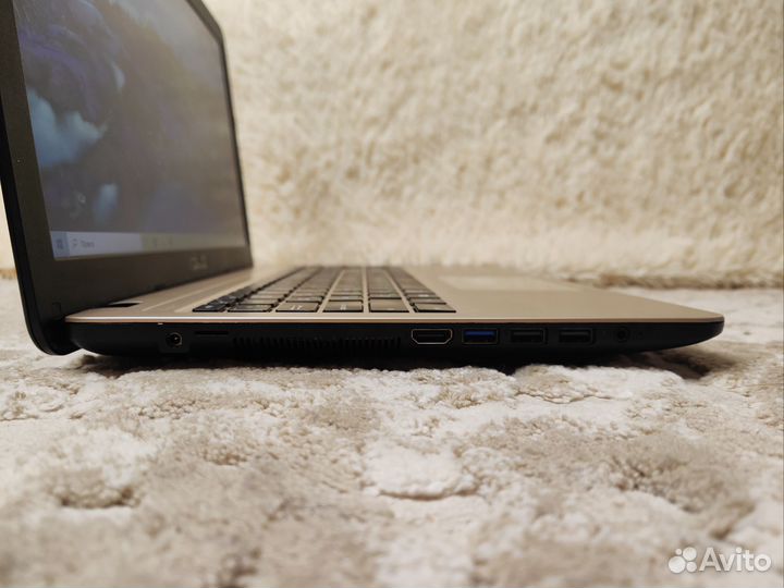 Мощный игровой ноутбук Asus GeForce MX110 / SSD