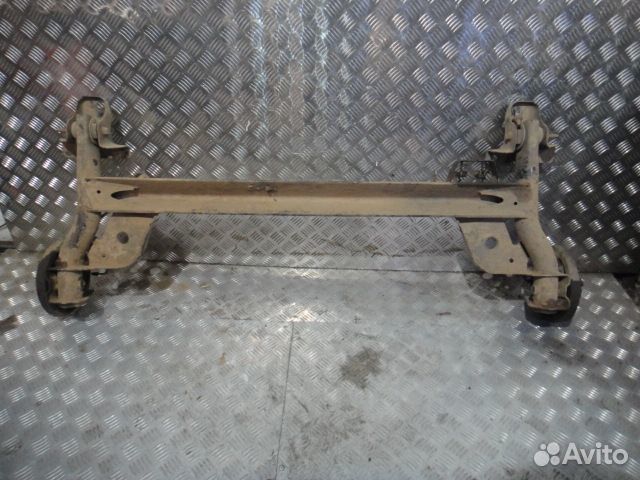 Балка задняя Clio 2 (98-05) /Symbol (98-08) без AB