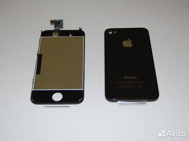 Модуль и задняя крышка на iPhone 4