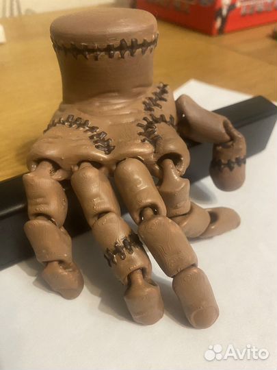 Вещь Уэнсдэй Подвижная Thing