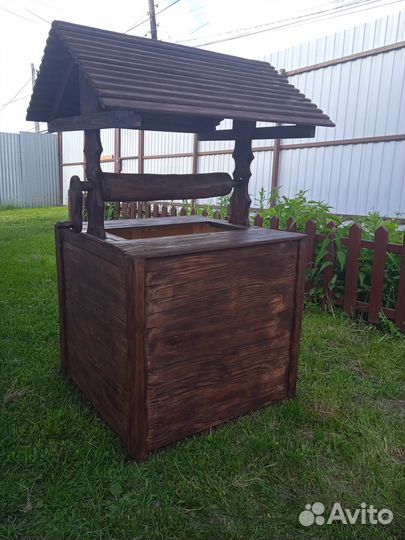 Колодец декоративный