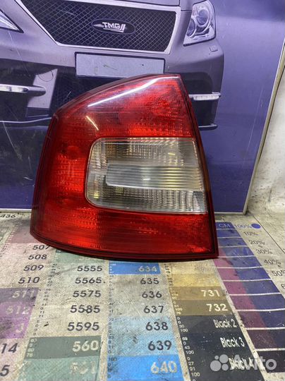 Фонарь задний левый на skoda octavia a7