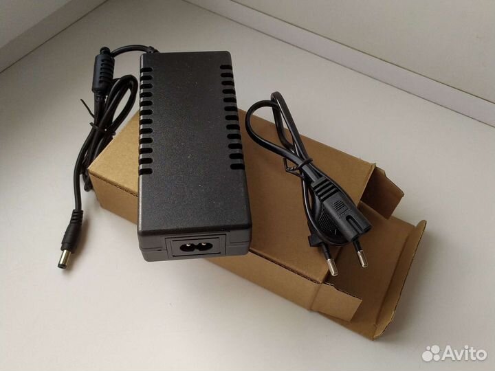 Блок питания 12V*6A