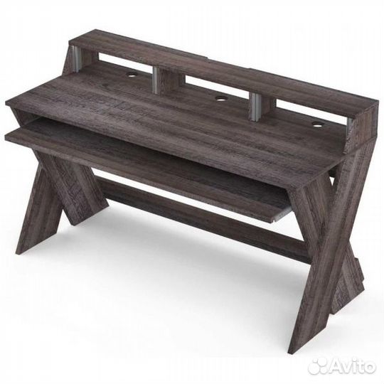 Стол для звукозаписи. Акустический стол