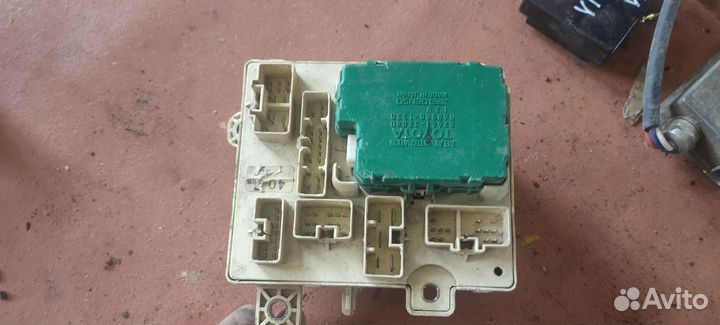 Блок реле Тойота виста, камри v30