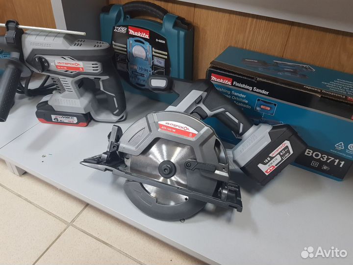 Аккумуляторная дисковая пила Интерскол дпа-165/18В