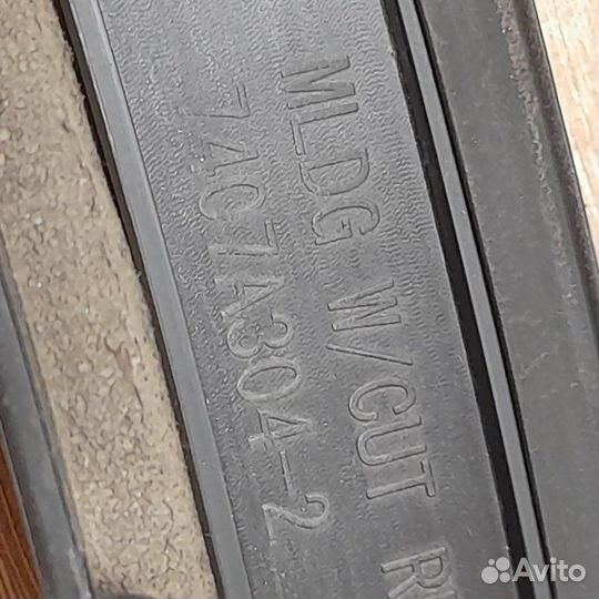 Молдинг крыла задний правый Mitsubishi Outlander 3