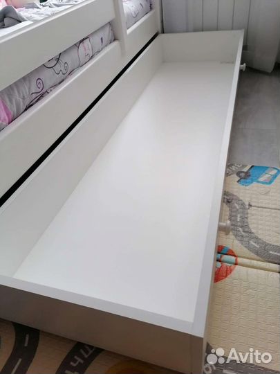 Ящик для игрушек на колесах