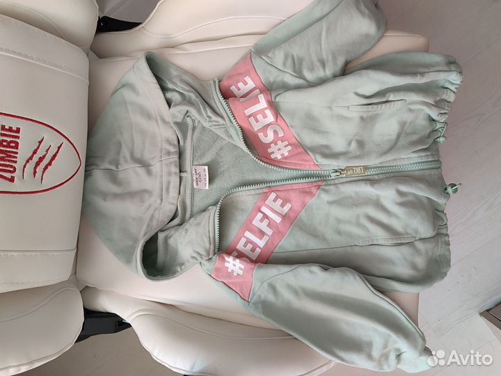 Кофты на девочку 104