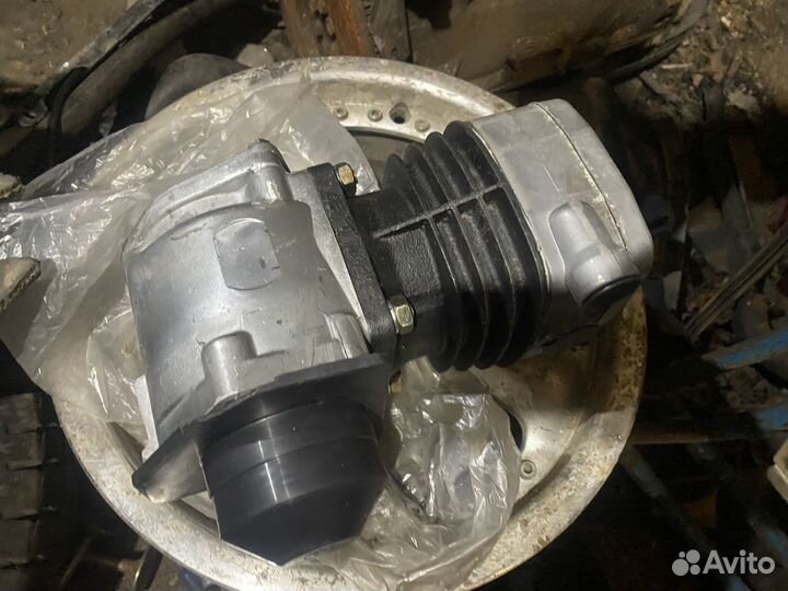 Компресор камаз 53205-3509015