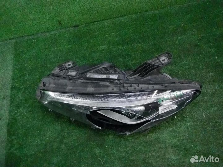 Фара левая Mercedes-Benz CLA-Class
