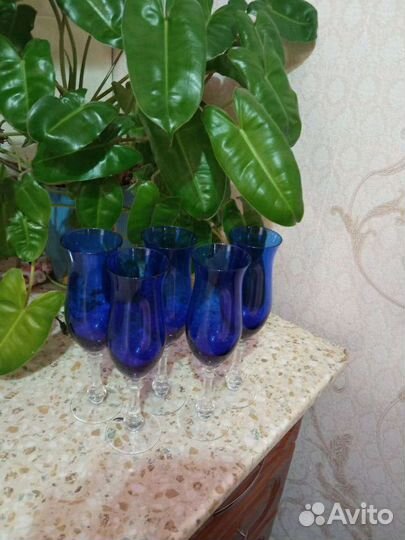 Рюмки бокалы вазочки салфетница графины (кувшин) и