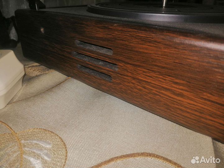 Проигрыватель винила