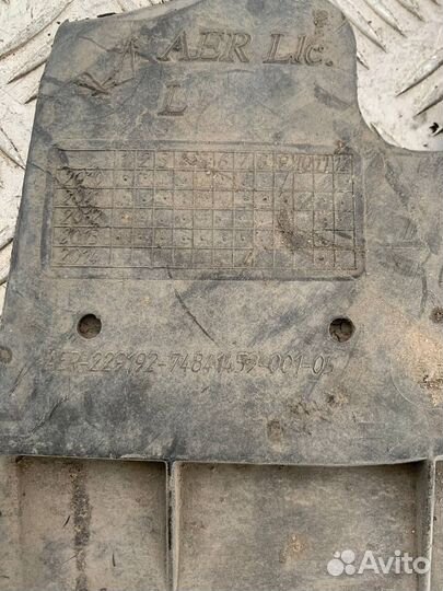 Брызговик задний левый Хонда Цивик EU1