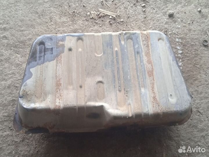 Бензобак Daewoo Leganza