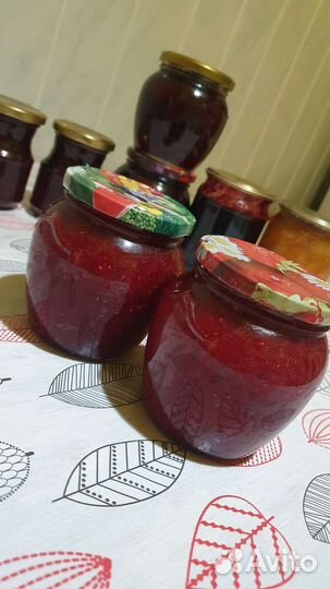 Малина пятиминутка и малина перетертая с сахаром