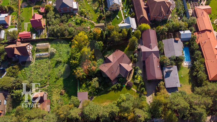 Дом 365 м² на участке 28,4 сот.