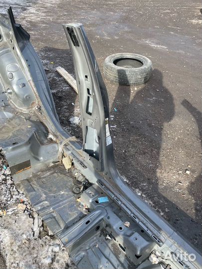 Стойка кузова центральная левая Volkswagen Jetta 7