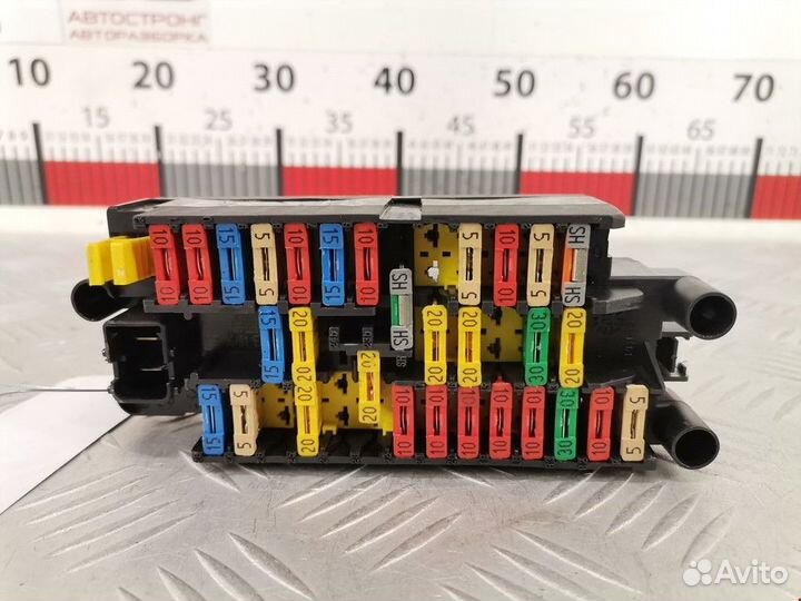 Блок предохранителей Peugeot 406 рест. 2001