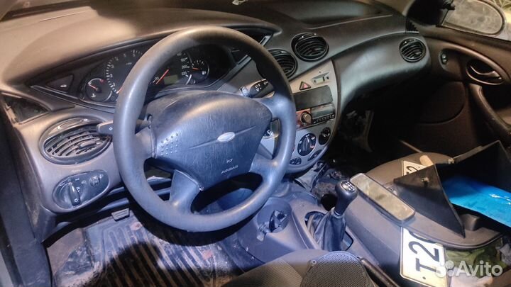 Приборная панель форд фокус 1 с тахометром Европа