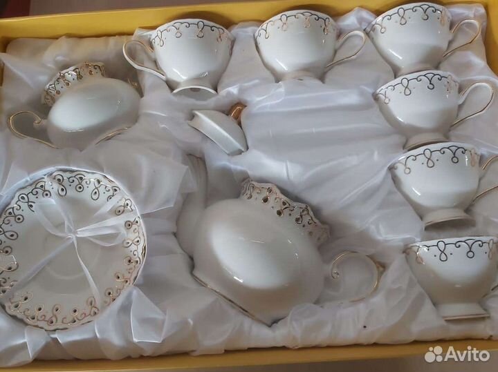 Новый фарфоровый набор посуды