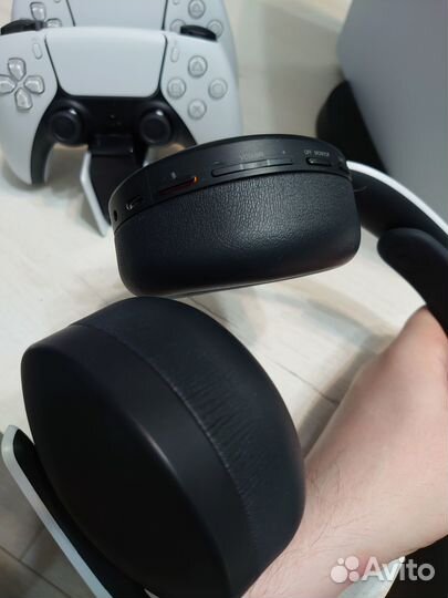 PlayStation 5 + 2 геймпада + докстанция + наушники