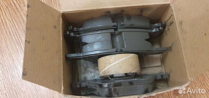 Колодки передние для BMW 320i ориг. н. 34116777772