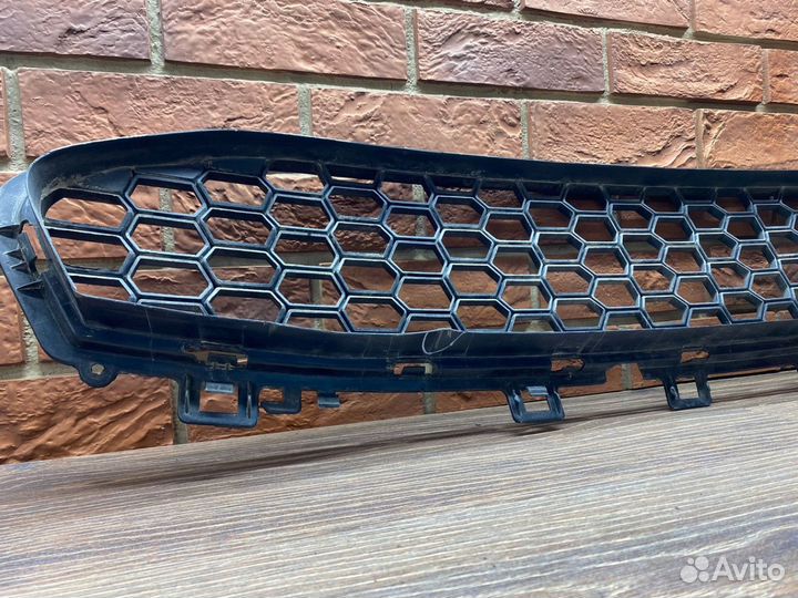 Решётка в бампер центр Bmw X5M F85 2013-2018
