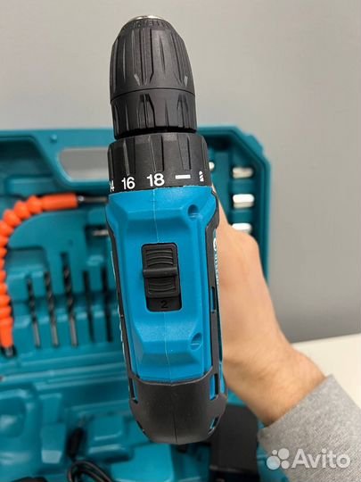 Шуруповерт makita 14v с набором