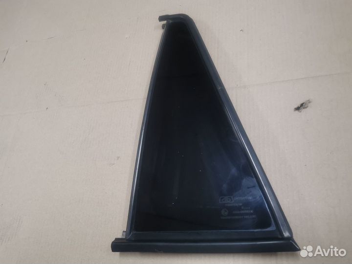 Стекло двери задней левой (форточка) Daewoo Nexia