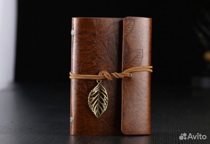 Блокнот ежедневник в кожаной обложке
