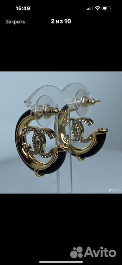 Серьги Chanel разные