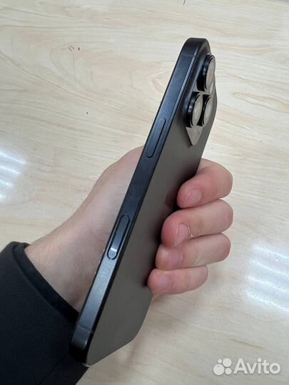 iPhone 16 Pro, 256 ГБ