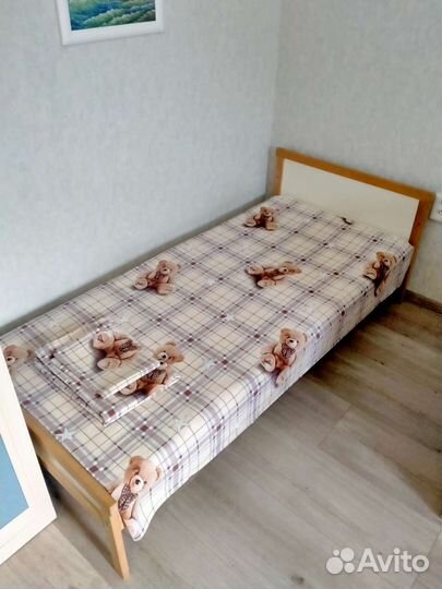 Кровать Икеа Сниглар и матрас, бортики, белье