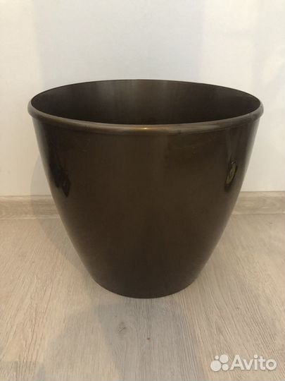 Кашпо горшок для цветов