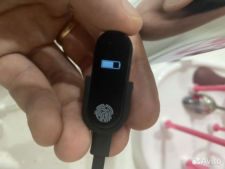 Фитнес браслет