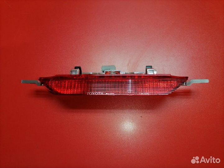 Стоп-сигнал Toyota Corolla ZZE121R 3ZZ-FE 2005
