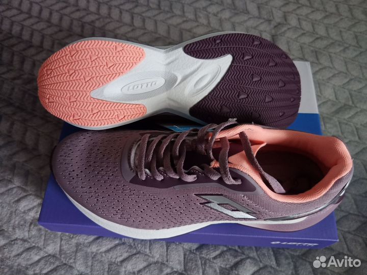 Кроссовки женские Lotto