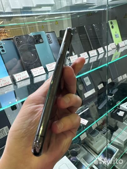 iPhone X, 64 ГБ