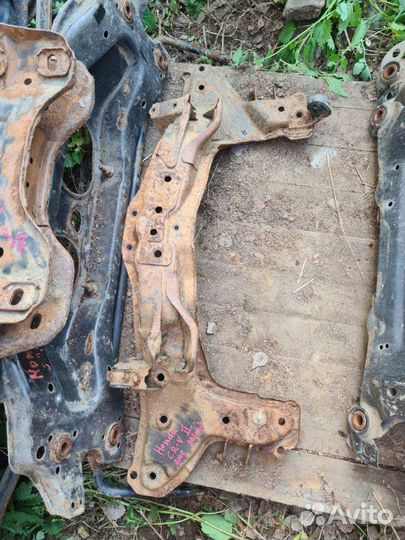 Балка подвески задняя Honda Cr-V 2 2002