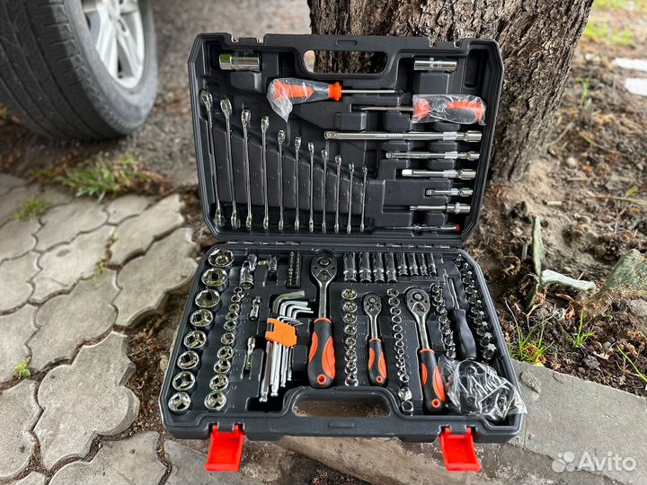 Набор инструментов 121 предмет