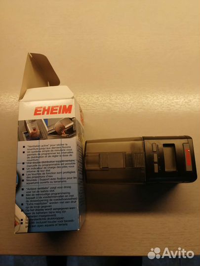 Автоматическая кормушка для рыб eheim