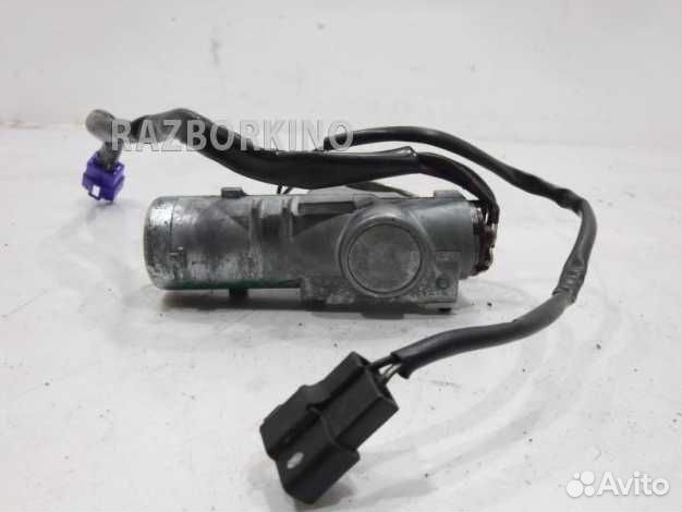 Замок зажигания 83121FC060