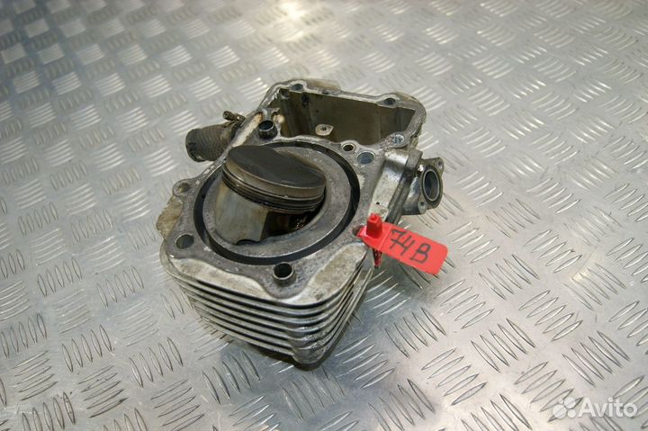 Цилиндр с поршнем Suzuki VS400F Intruder, VK51A