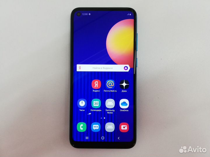 Смартфон телефон Samsung Galaxy M11 3/32GB
