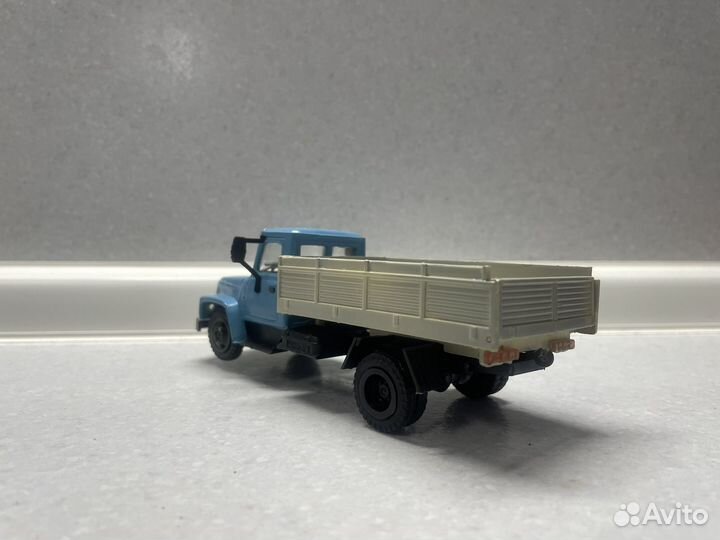 Модель газ-3307 масштаб 1:43 Компаньон